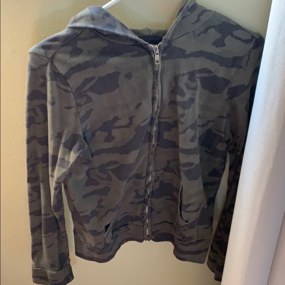 Monrow army green jacket